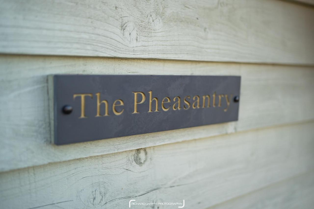 לינה וארוחת בוקר ווימונדהאם The Pheasantry מראה חיצוני תמונה